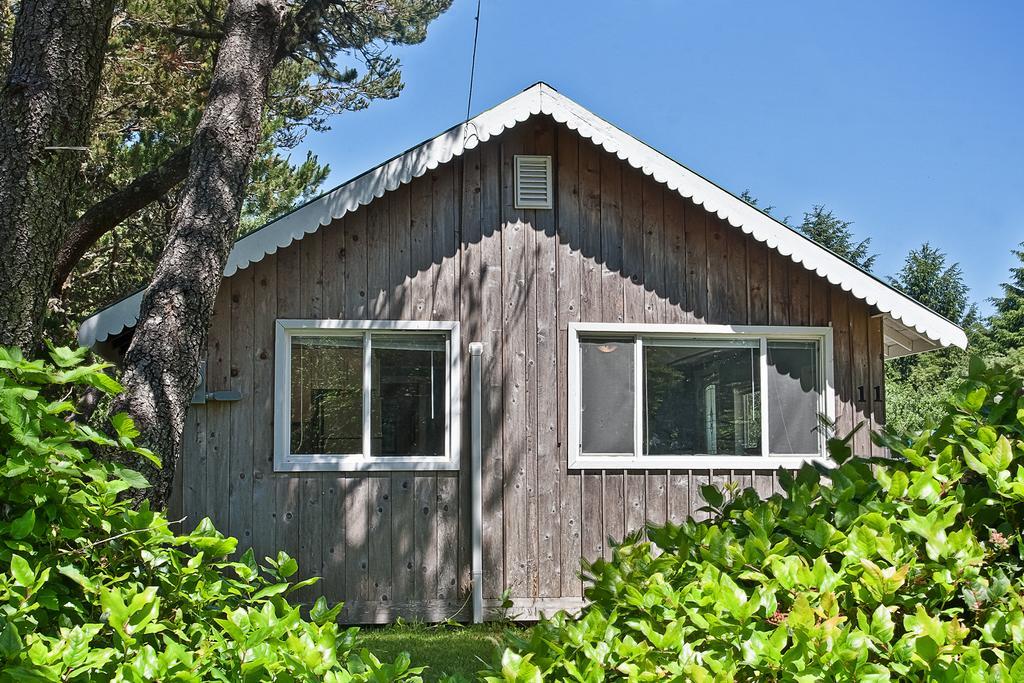 Ten Pines Cottage Ocean Shores Exterior photo